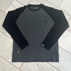 Icebreaker bodyfit 260 weight pure merino wool men’s sweater size medium, g/b